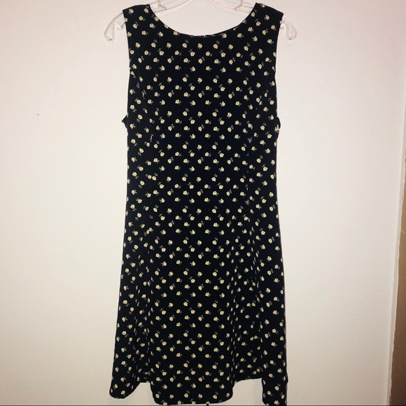 Christopher & Banks Dresses & Skirts - Christopher & Banks Floral Dress